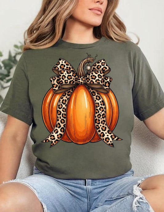 Pumpkin with Leopard Bow