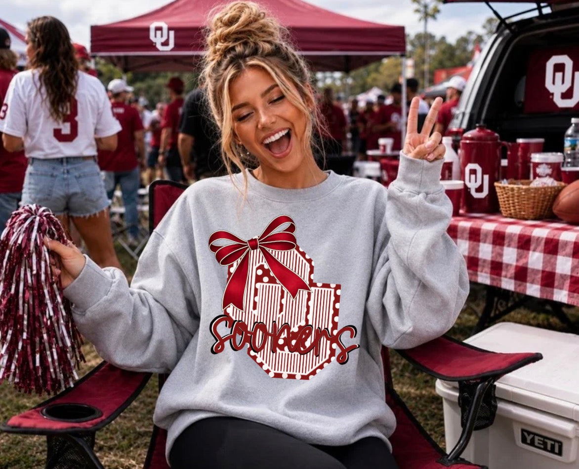 OU Sooners With Bow